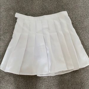 White Pleated Mini Skirt with Zipper and Buttons